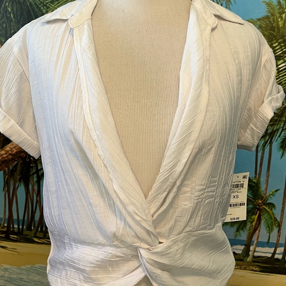 Brand new Cool top - Picture 2 of 4